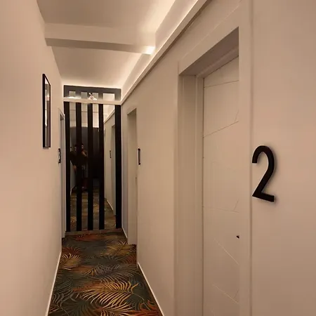 Apartment Greg Sinaia